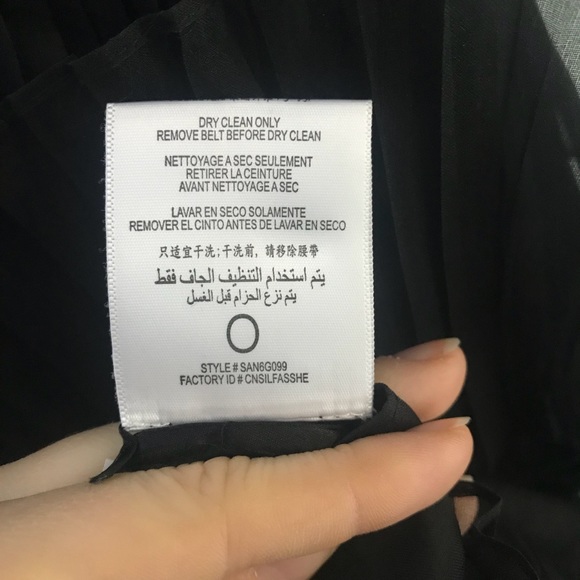 Black BCBG MAXAZRIA Dress Size 0 - Picture 8 of 8